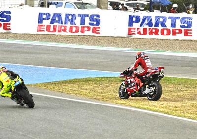 MotoGP 2026. GP di Spagna. Perché Marc Márquez non è stato penalizzato nella Sprint dopo esser passato sull'erba? Lo ha spiegato la MotoGP