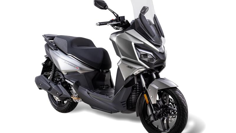 SYM lancia il nuovo Joyride 300 MY 2026, mai cos&igrave; completo [GALLERY]