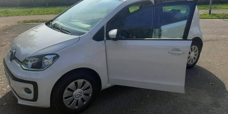 Volkswagen e-up! usata a Milano (5)