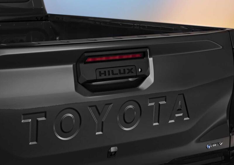 Toyota Hilux (2026-->>) (12)