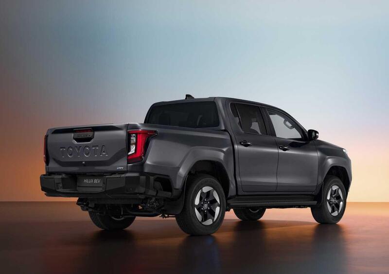 Toyota Hilux (2026-->>) (4)