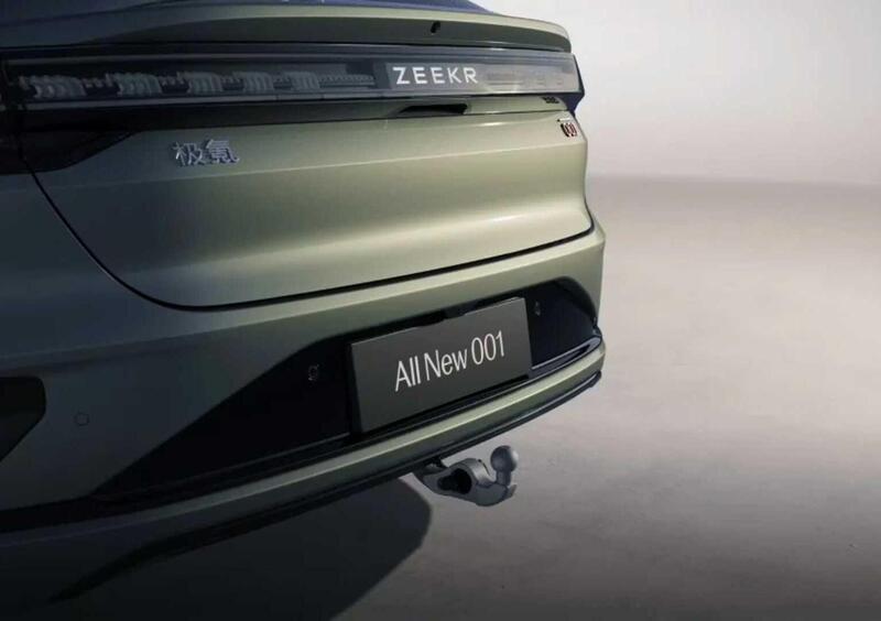 Zeekr 001 (2026-->>) (15)