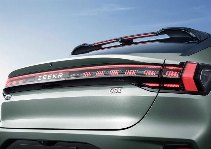 Zeekr 001 (2026-->>) (16)