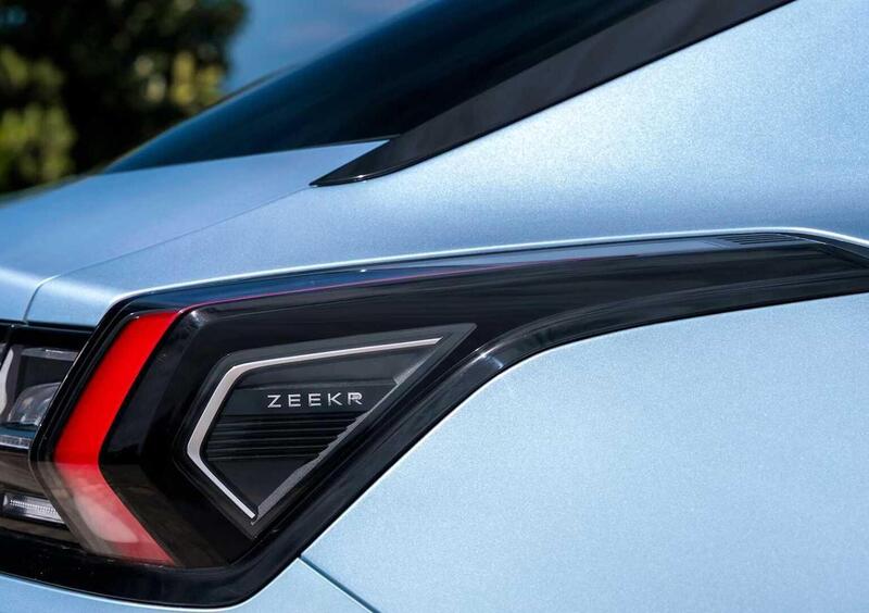 Zeekr 001 (2026-->>) (13)