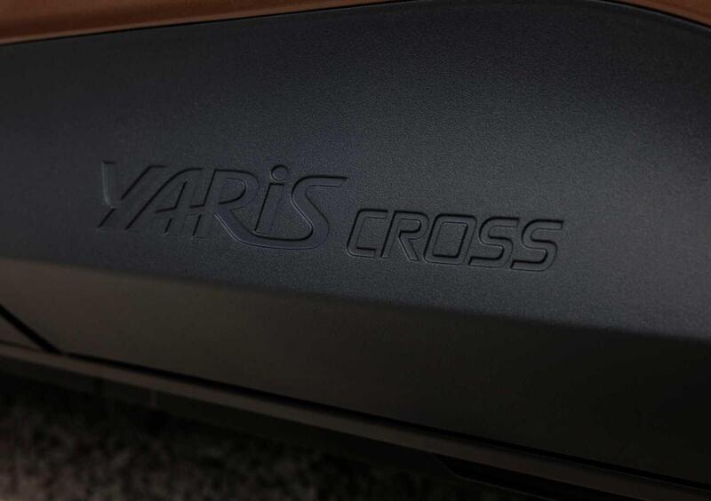 Toyota Yaris Cross (2021-->>) (20)