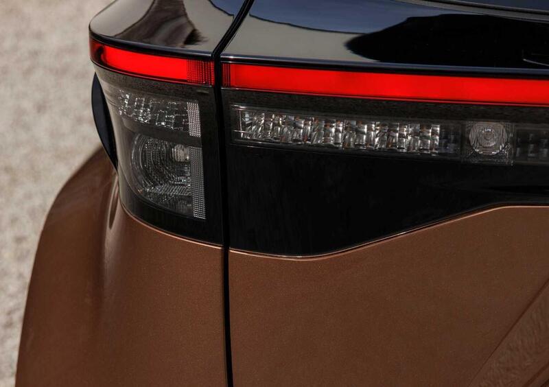 Toyota Yaris Cross (2021-->>) (18)