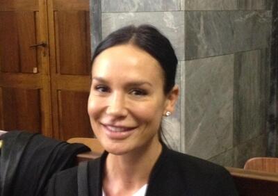 La grazia a Nicole Minetti apre un vaso di Pandora: quel filo nero che lega il motorsport ai segreti di Briatore, il team di Cipriani Jr e il caso Epstein