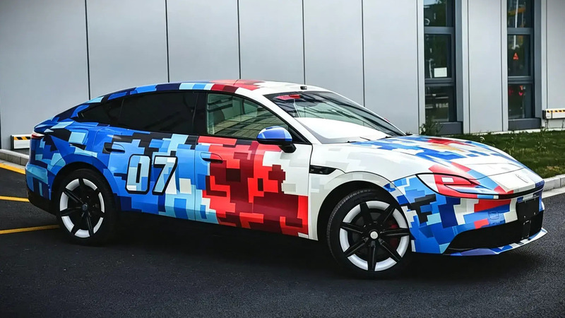 MG 07 sfida Tesla: debutta il sistema Momenta R7 con &ldquo;world model&rdquo; per la guida autonoma del futuro