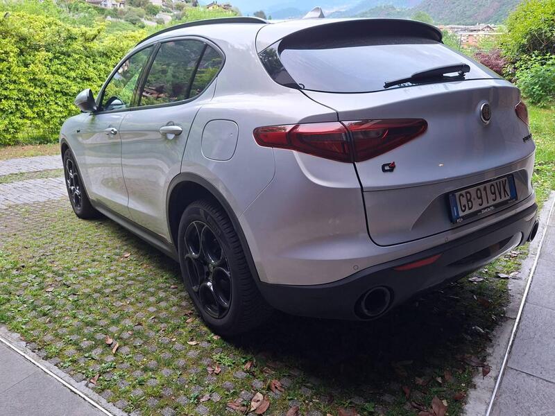 Alfa Romeo Stelvio usata a Brescia (3)