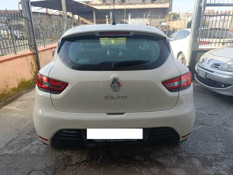 Renault Clio usata a Napoli (5)