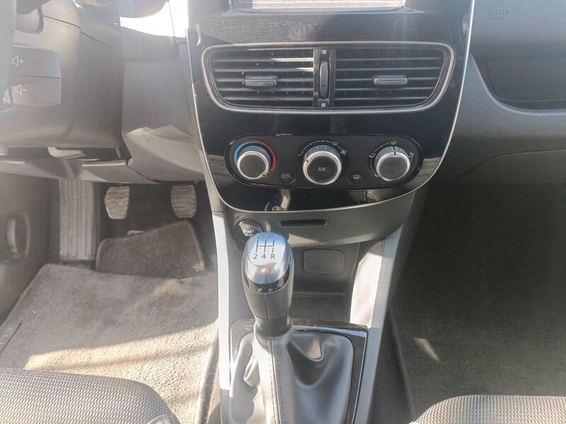 Renault Clio usata a Napoli (9)