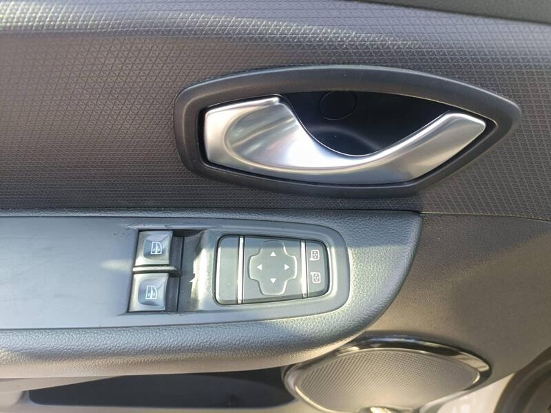 Renault Clio usata a Napoli (15)