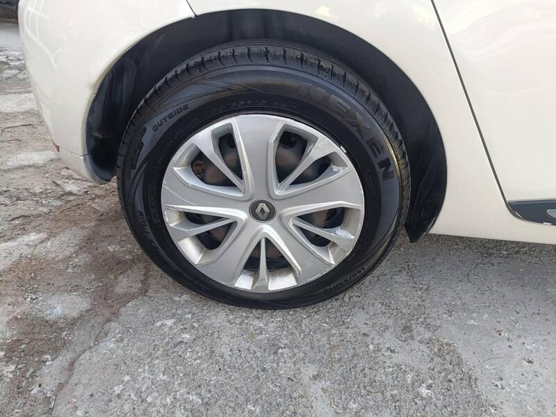 Renault Clio usata a Napoli (20)