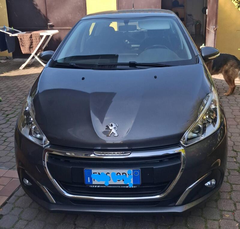 Peugeot 208 usata a Vicenza (2)