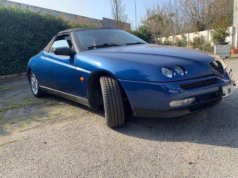 Alfa Romeo SPIDER 916 2.0 T. SPARK 16 V 150 CV ASI  d'epoca a Cremona (11)