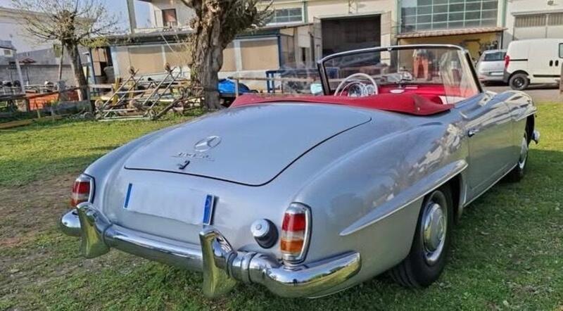 Mercedes-Benz 190 SL RESTAURO TOTALE  d'epoca a Cremona (5)