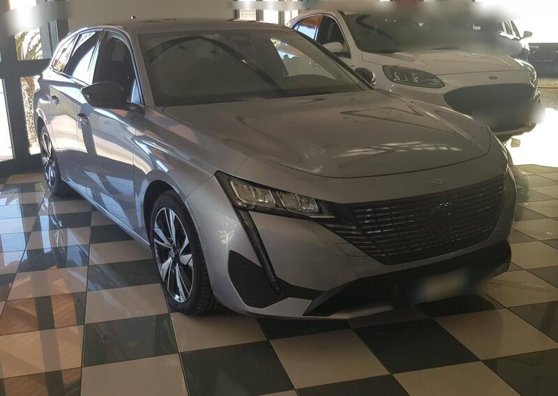 Peugeot 308 SW usata a Barletta-Andria-Trani