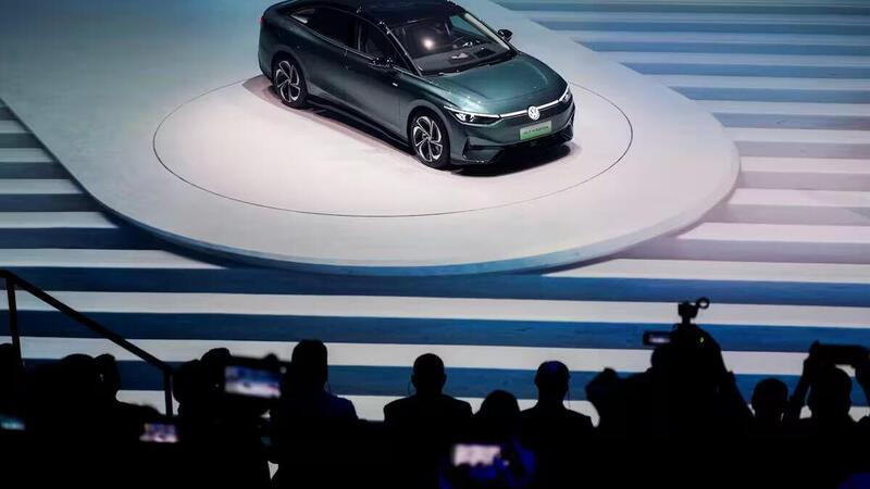 Plot twist automobilistico: in Cina i giovani snobbano le auto europee (troppo da genitori)