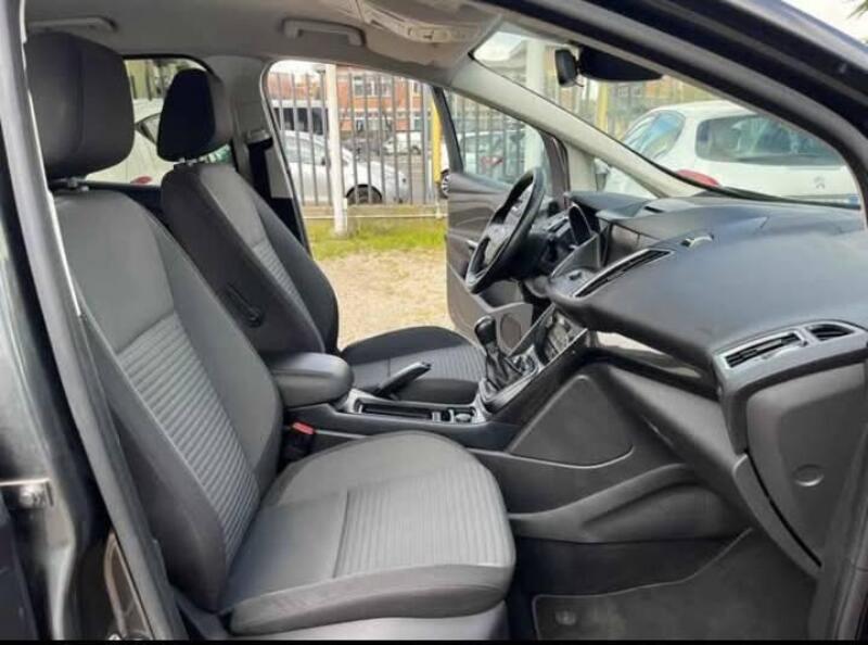 Ford C-Max usata a Roma (6)