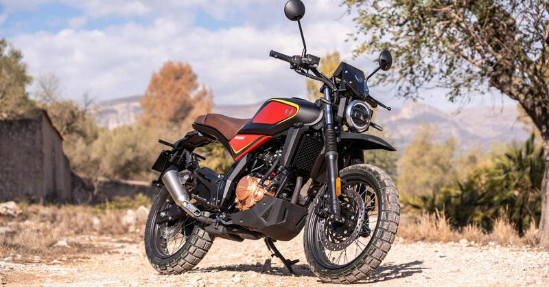 A maggio la Wottan Rebbe Scrambler 125 costa 900 euro in meno