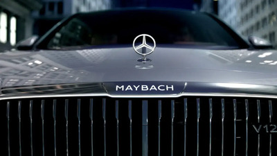 Mercedes-Maybach non rinuncia al V12: il dodici cilindri continua a vivere