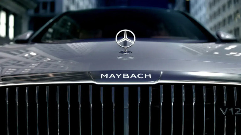Mercedes-Maybach non rinuncia al V12: il dodici cilindri continua a vivere