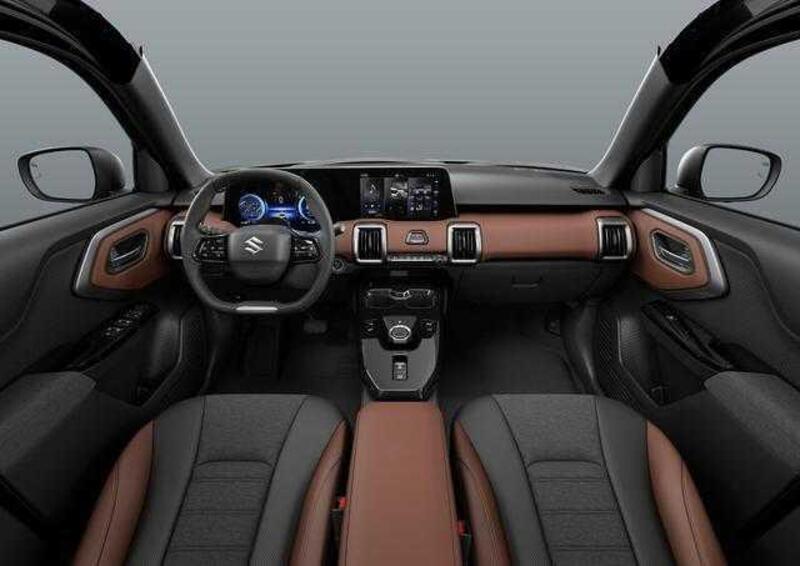 Abitacolo Suzuki e-Vitara
