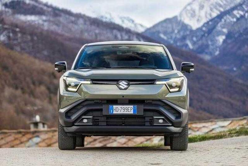 Suzuki e-Vitara frontale