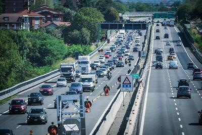 Italia regina dell&rsquo;auto privata: oltre 700 vetture ogni 1.000 abitanti, &egrave; record assoluto in Europa