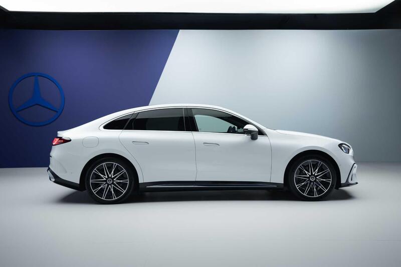 Mercedes Benz Classe C di profilo