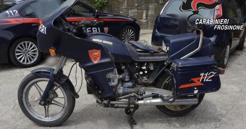 Moto Guzzi dei Carabinieri in vendita, scatta il sequestro 