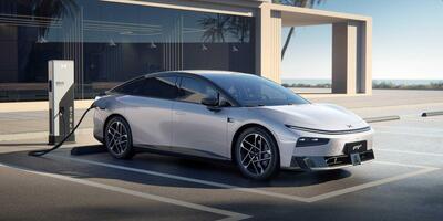Auto elettriche bloccate da remoto: in Cina scoppia il caso del "battery locking", autonomia crollata da 500 a 300 km