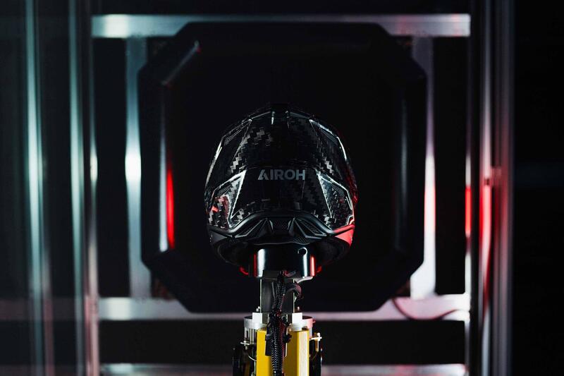 AIROH, il futuro della protezione moto corre tra gallerie del vento e tecnologia d'avanguardia