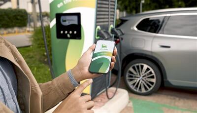 Auto elettrica: paga 27 euro per una mini ricarica, scoppia il caso della fattura salatissima