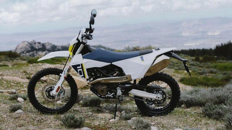 La moto totale esiste! - Husqvarna 701 Enduro 2026 il test di Moto.it [VIDEO]