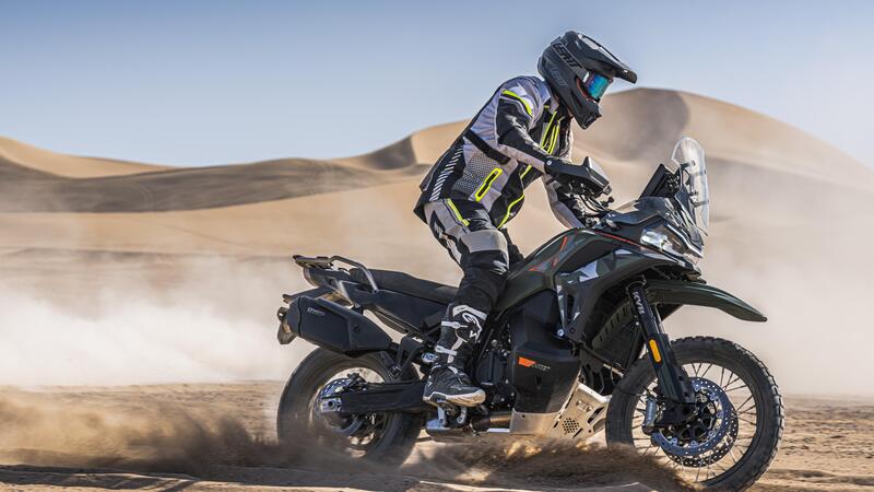CFMOTO 1000MT-X: la maxi enduro cinese che sfida tutti, anche sul prezzo [GALLERY]
