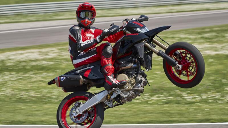 Pi&ugrave; nera, pi&ugrave; arrabbiata, pi&ugrave; Hyper: arriva la Ducati 698 Mono Nera