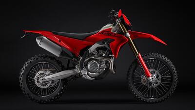Ducati Desmo450 EDS, manca poco: il 9 giugno arriva la prima vera enduro della casa italiana