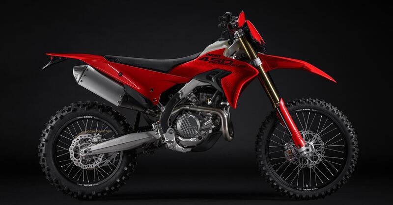 Ducati Desmo450 EDS, manca poco: il 9 giugno arriva la prima vera enduro della casa italiana