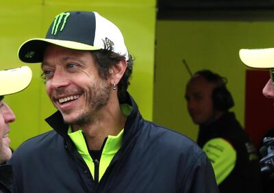 MotoGP 2026. GP di Catalunya. Valentino Rossi al Montmeló, le sue valutazioni: Bezzecchi stagione incredibile, Diggia molto bene, Álex Marquez bella impressione. Noi? Vogliamo un pilota italiano