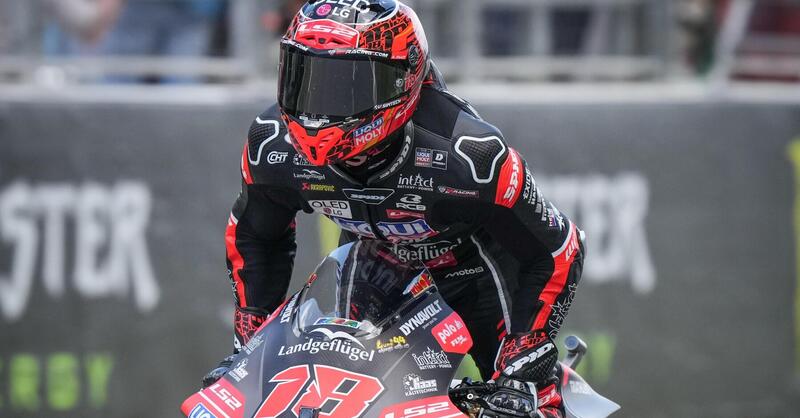 MotoGP 2026. GP di Catalunya. Moto2: Manu Gonzalez vince su Celestino Vietti, decisivo il calo delle gomme. Podio in rimonta per Izan Guevara, ottima gara di Luca Lunetta [CLASSIFICA]