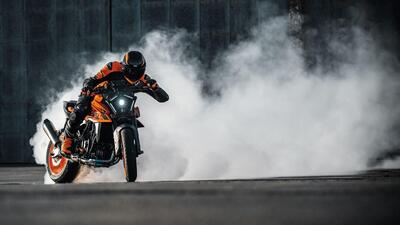 Bajaj Auto accelera con i conti e rilancia la sfida KTM