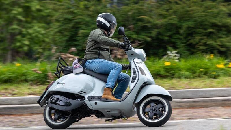 Vespa elettrica senza comprarne una nuova? Abbiamo guidato il kit retrofit di Newtron