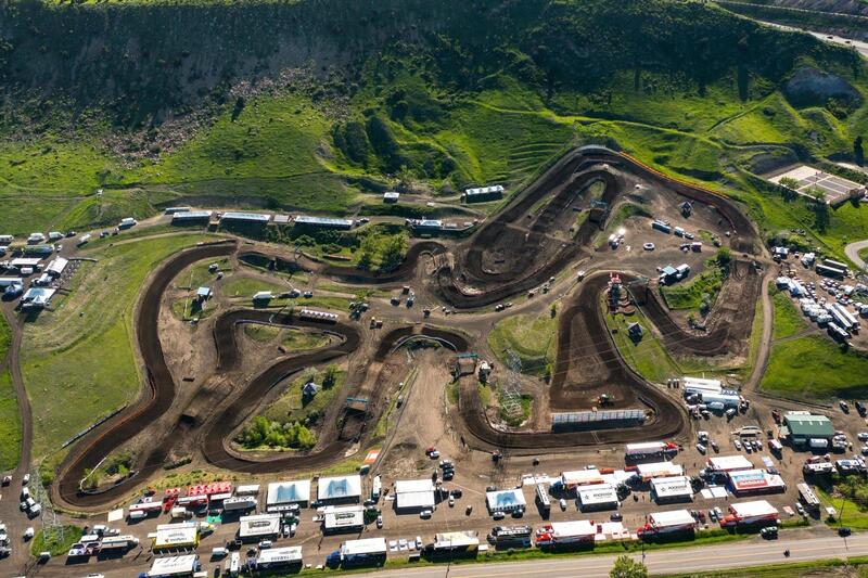 Salite e discese da quarta piena... this is USA motocross