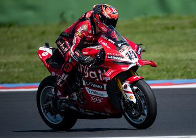 SBK. Test di Misano. Miglior tempo di Bulega, primo di cinque Ducati
