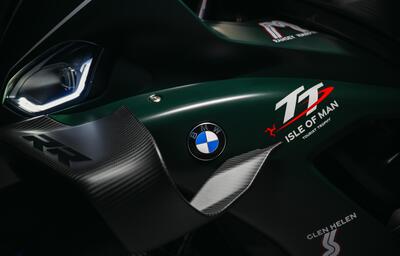 BMW M1000RR Limited Edition Isle of Man TT: tutto quello che c'&egrave; da sapere [GALLERY]