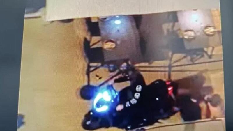Bari: moto tra i tavoli dei ristoranti, nuovo caso di malamovida all&rsquo;Umbertino