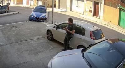 Cerignola, inseguimento ad alta velocit&agrave;: Alfa Romeo Tonale della Polizia si schianta in curva
