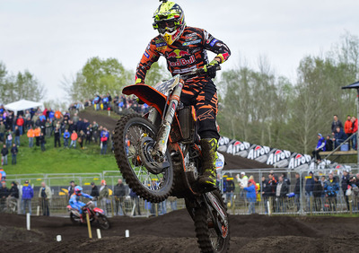 MXGP. Un giro a Valkenswaard sulla moto di Tony Cairoli