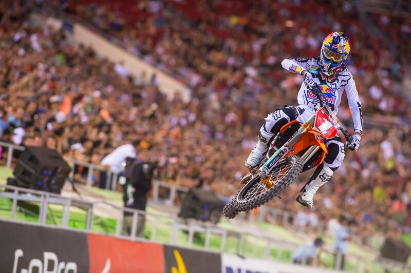 Marvin Musquin conduce la 250SX a punteggio quasi pieno